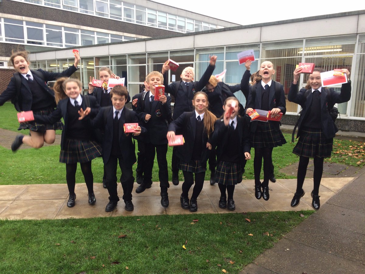bthcc_college's tweet photo. Year 7 pupils @bthcc_college receiving their half term rewards at assembly
#RewardsPoints #VIPAS https://t.co/cYC5FZX4px