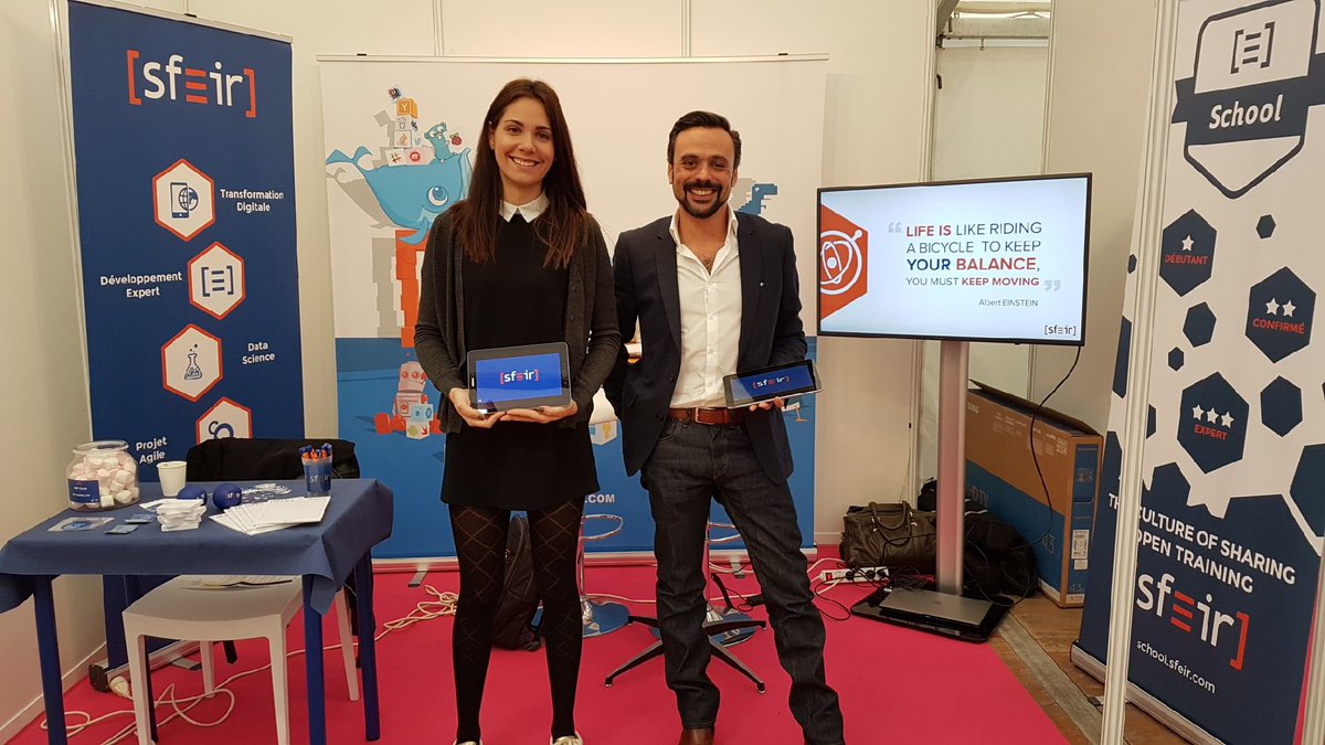SabrinaKOESSLER's tweet photo. @sfeir t’accueille sur le stand 66 du #ForumEntreprises @AlsaceTech ! Viens tenter ta chance de repartir avec un #SfeirPack ;-) https://t.co/TfGQ575YTj