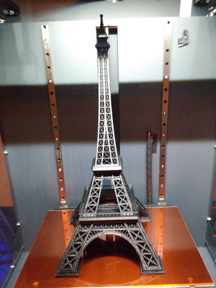 Feugomania's tweet photo. @LudivineAniwaa @Aniwaa3d @MurielAniwaa Also try different retraction and speed settings. Good luck! 😊
#3Dprinting https://t.co/CDfkBbV0N8