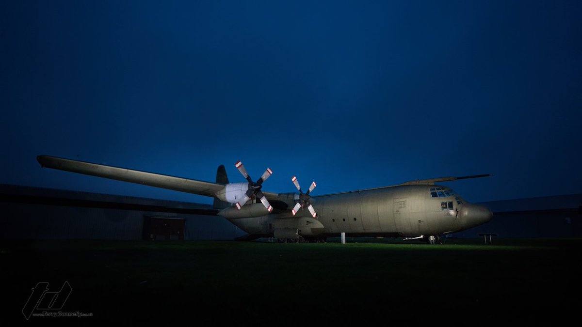 terrydonnelly01's tweet photo. Awesome @SonyUK workshop with @LCEOffers @RAFMUSEUM with @markbaberphoto #Hercules #a9 #rotolight #mirrorless #sonyworkshop https://t.co/kpQ9o7KcNy