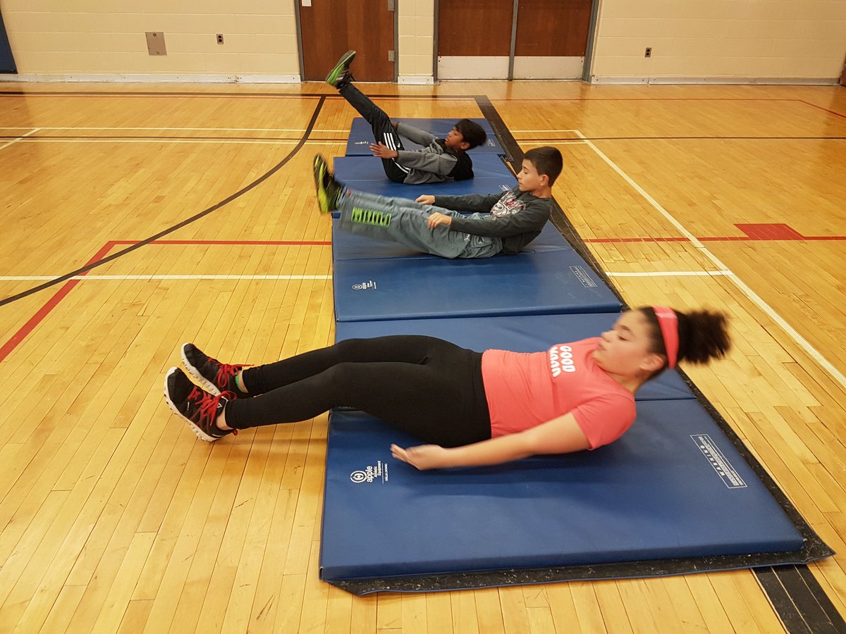 petruniak21's tweet photo. Best start to a school day! #FitBodiesFocusedMinds @GilesBootcamp https://t.co/iSMi568eI8