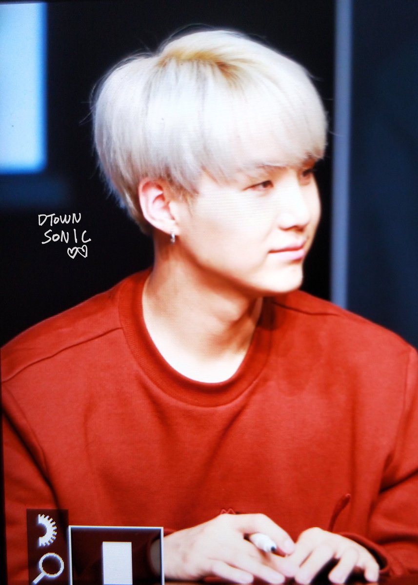 archivehyungs's tweet photo. [PREVIEW] puma's fansign https://t.co/k6VxbIsl6p