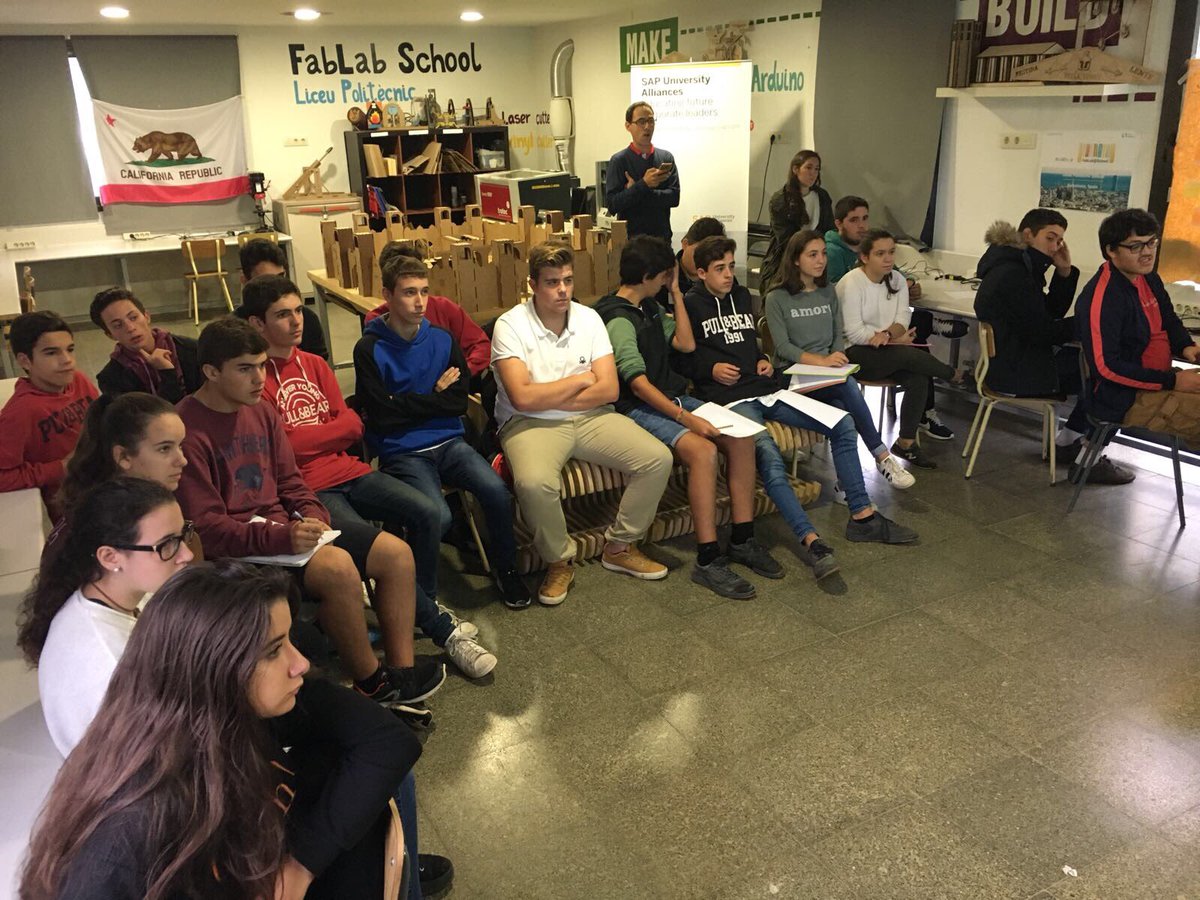mcarrerasg's tweet photo. Snap4Arduino @bromagosa @LiceuPolitecnic #FabLabSchool #SAPYoungThinkers @SAPNextGen @ihoffmannlopez @rosenbergann @ChrisMariaBauer @moenig https://t.co/NjNwoZDUZv