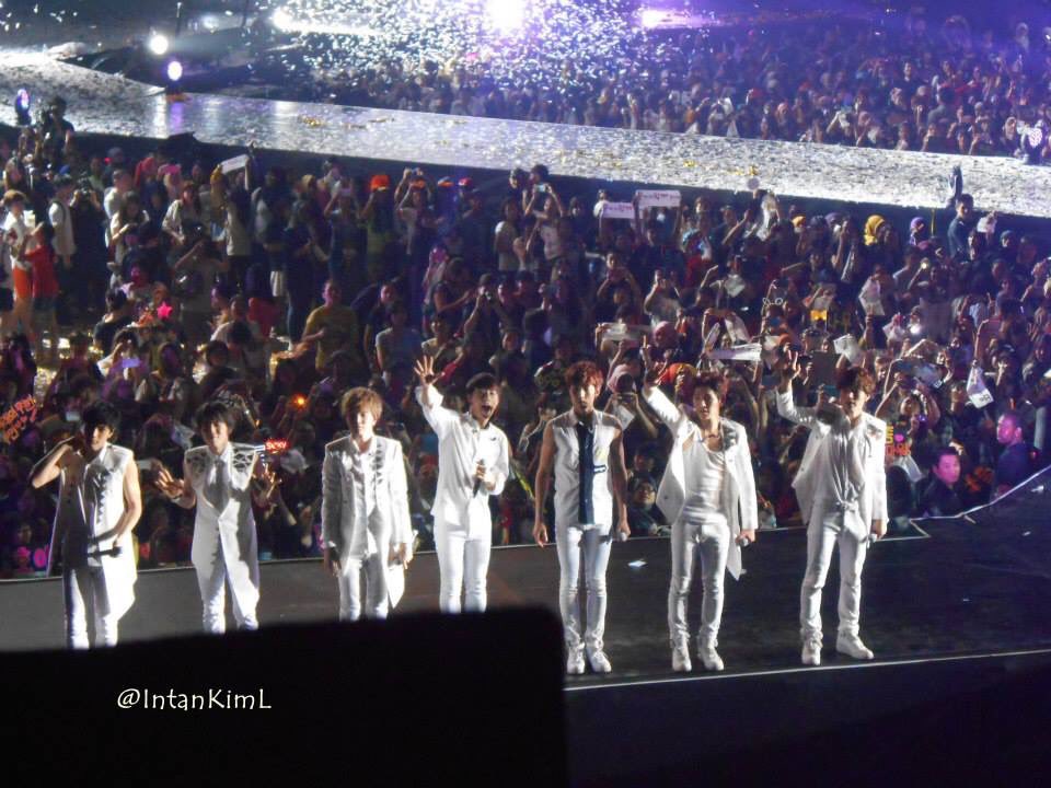 scarlet_nezuko's tweet photo. Time flies so fast. It’s already 4 years #OGSMY. Miss them so much tho. 😭😭 19/10/2013 https://t.co/rZFcDViuIS