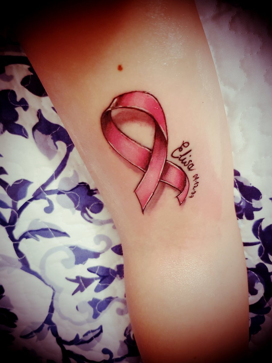 mariareval7's tweet photo. Un día te darás cuenta,QUE NO ERES UNA superviviente más,SINO UNA GUERRERA que jamás se rindió #díamundialcontraelcáncerdemama #súmatealrosa https://t.co/ALEN921q7t
