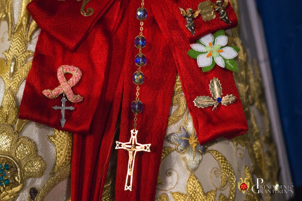 Madre, tu que tanto vínculo tienes con estas luchadoras, sigue dándoles fuerzas y cuídalas para su curación #DiaMundialdelCancerdeMama
