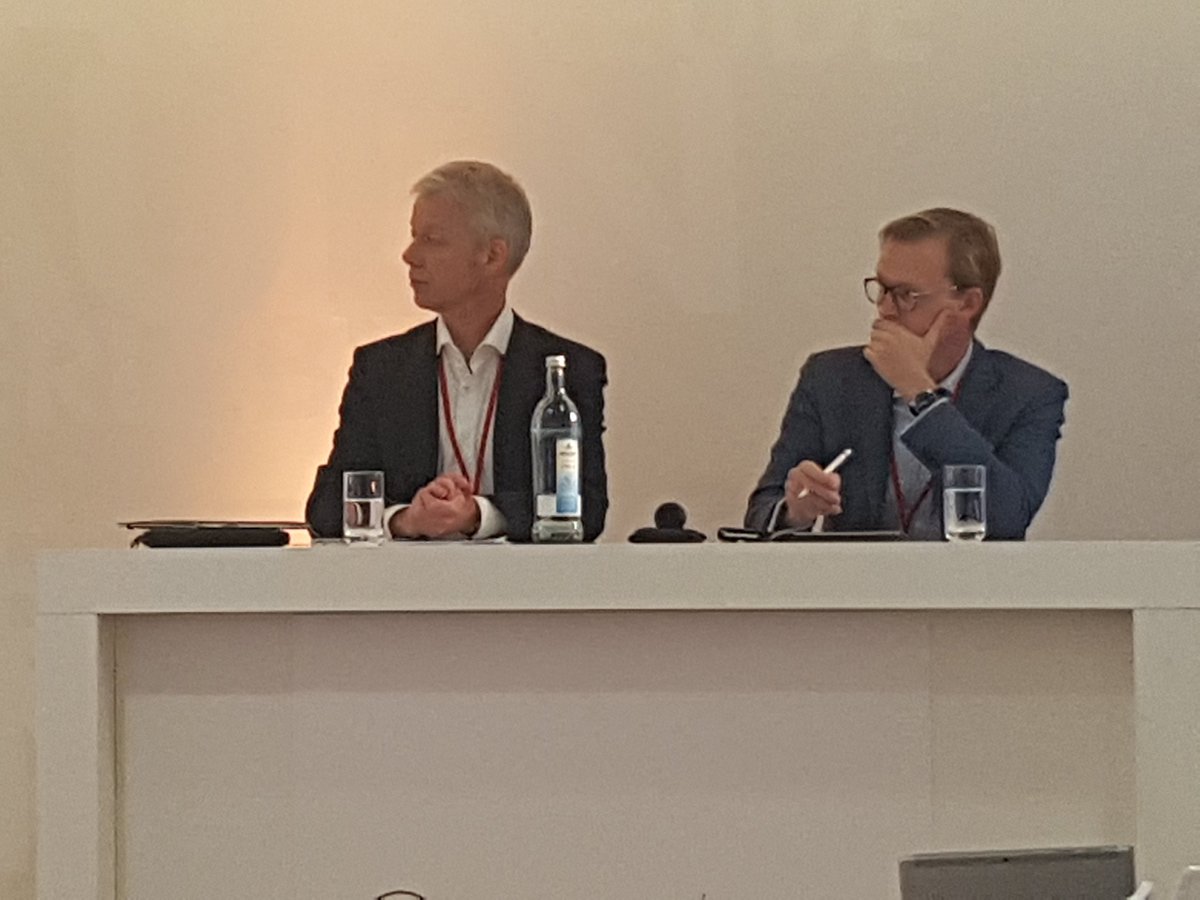 ENGIEInnov's tweet photo. #ENGIENewVenture chairs "Energy &amp; environment" pitching session with #IdinvestPartners at #HTVD17 Startups,the stage is yours @HTSB_Sachsen https://t.co/MbNRrpA5RA
