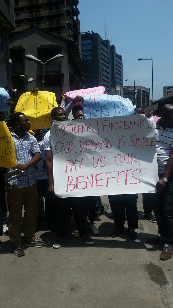 FBNPayUsOff's tweet photo. Pls lend us your voice (by RT) against @FirstBankngr to pay our Exit Benefit
#FBNPayUsOff

Cc: @benmurraybruce @Osi_Suave @TheNationNews https://t.co/tX4zkbDByC