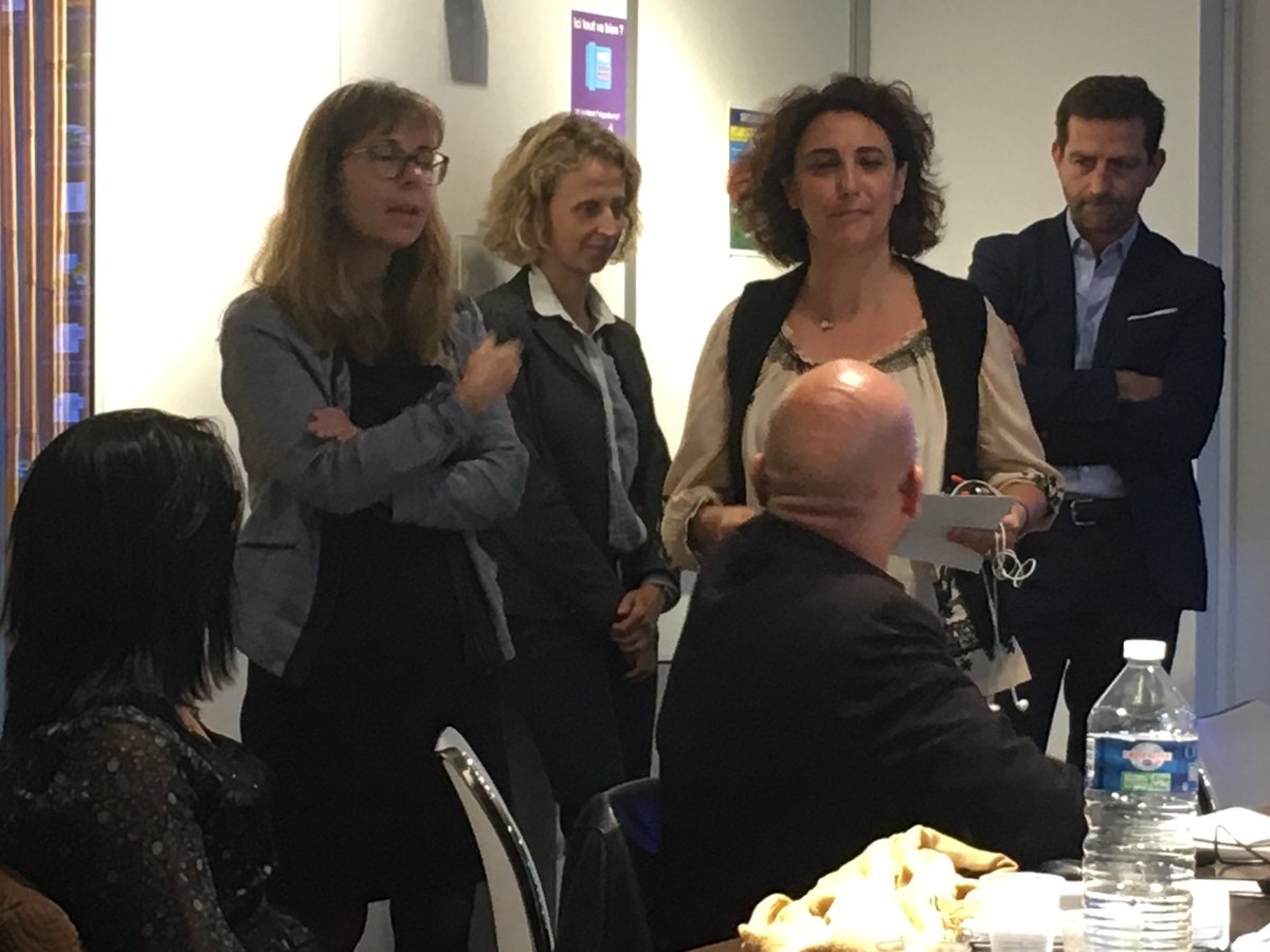CLandomiel's tweet photo. #CathyMerciPourTout et voilà une page se tourne 😉 @Cathy_Excoffier #teamDircom #reinedesRP @Orange_France https://t.co/3foIfu07Ff