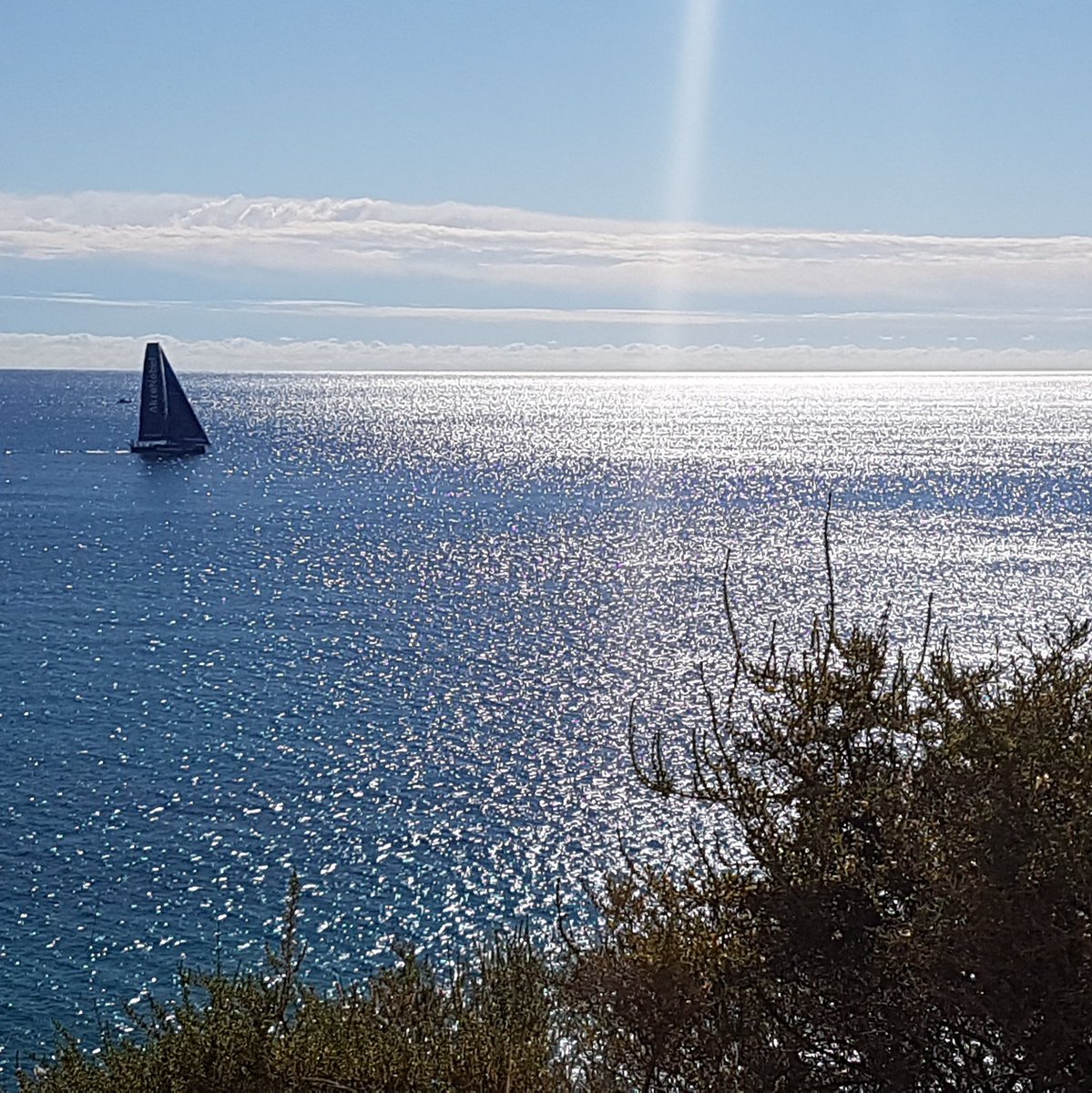 condoscascos's tweet photo. Así es Alicante. Un gran destino para la práctica de deportes al aire libre, tu eliges mar o montaña? @Alicante_City @GVAAlicanteVOR #biktra https://t.co/KzfG71VLp6