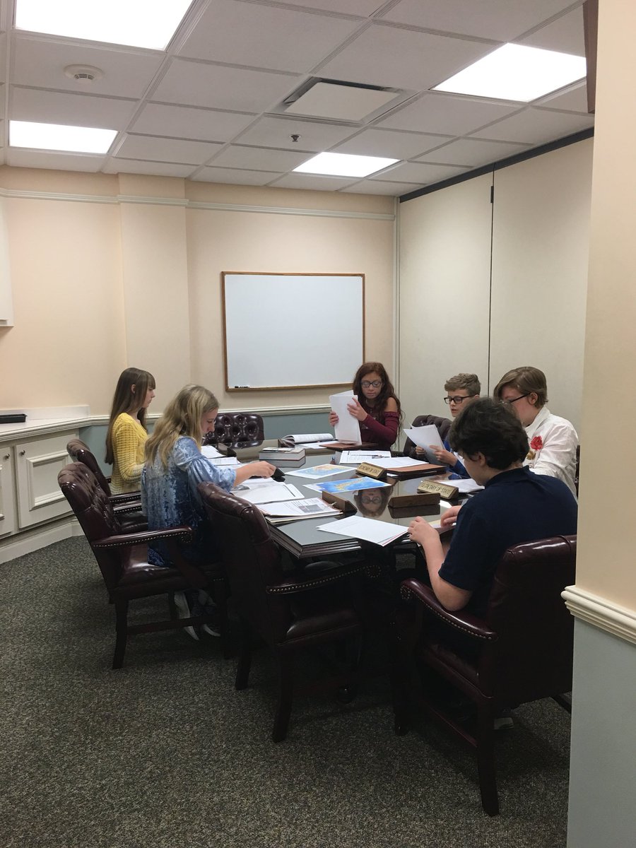 CindyStephens33's tweet photo. Secretary of State=Tough job #isdimpact #Isdstrong https://t.co/RkjcbJBKUM
