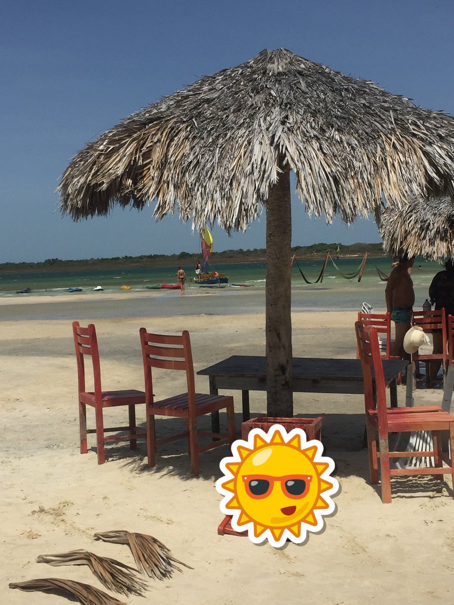 I'm at sitio paraiso lagoon restaurante in jijoca de jericoacoara w/ <a href="/danubia_41/">Danúbia #TimBeta</a> @elisaberry swarmapp.com/c/31nwNLDCuKu