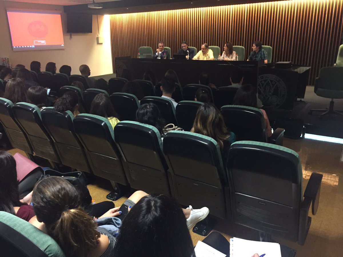 coni3p2015's tweet photo. Simposio ''Evalución de Competencias'' del grupo de Investigación DICSO (Universidad de Murcia), moderado por el Dr. Pedro Miralles Martínez https://t.co/flKcbkSBSn