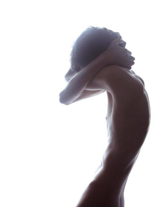 anorexia_guy's tweet photo. i wish... #malethinspo https://t.co/Cw9tE1nXJu