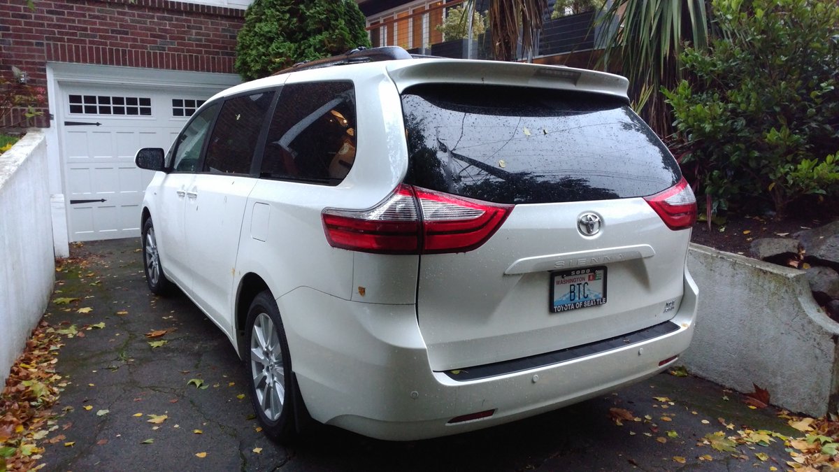 real_vijay's tweet image. ETH traders crave lambos but BTC dads only need a minivan. #BTC #PNW #iusedtobecool #NO2X