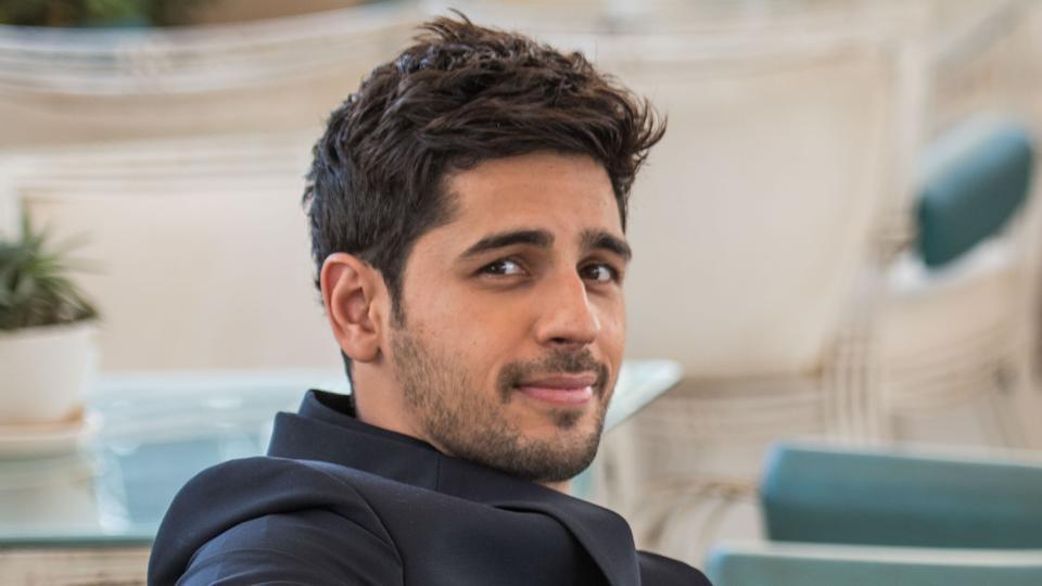 Sidharth Malhotra Updates on Twitter: Sidharth Malhotra Updates on Twitter: