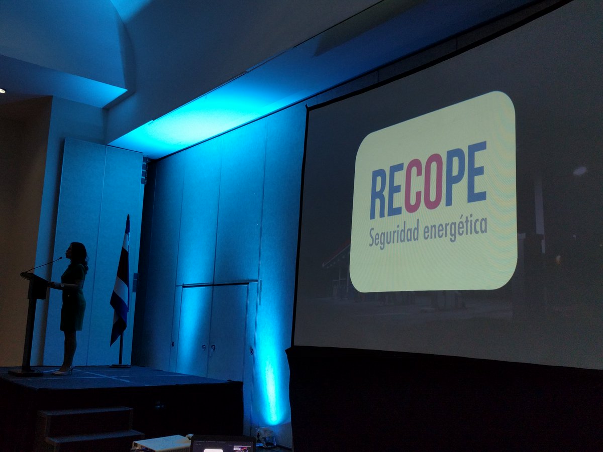 INTECOcr's tweet photo. El #eventoINTECO de presentación de normas de combustibles y tanques de almacenamiento fue patrocinado por @recope_cr, Petro Systems y CEHEC https://t.co/BDGKtR4IPl