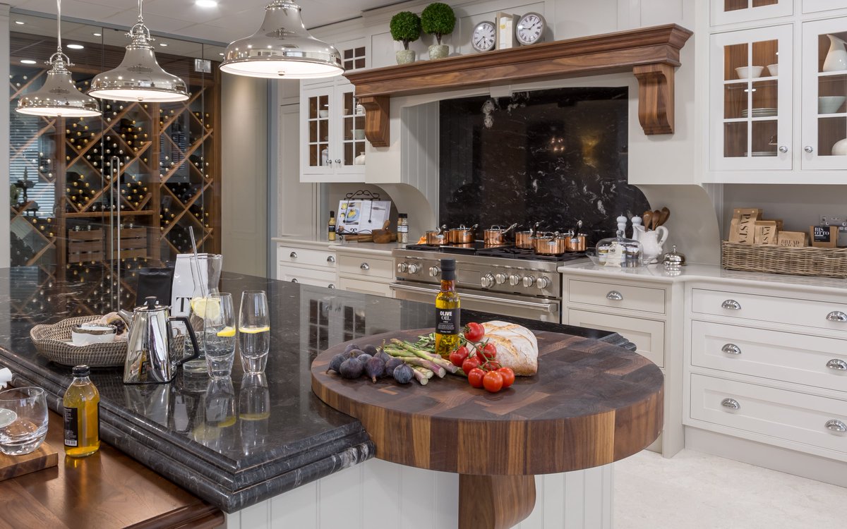PediniLondon's tweet photo. #NewYear #HappyNewKitchen - now's the time to get start planning!  Give us a call @LidaCucina 07785 614665

 https://t.co/XYpmUzrOoO https://t.co/iRc0ogLOGQ