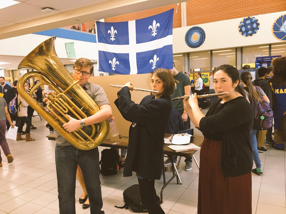BCI_Library's tweet photo. Congratulations on an awesome #SpiritFair @BCIVS #BCIMustangPride #somanyclubsandteams https://t.co/UuVAaM25W8