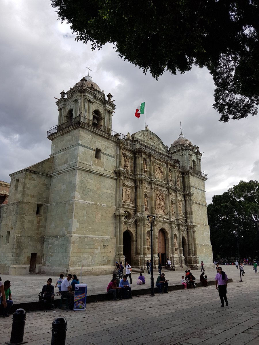 tato_sanchez's tweet photo. #Oaxaca, ya llegué nuevamente!
Ahí los veo en el Mercado de La Merced...
#AmorDelBueno
@caloabu @alfredoharphelu @spradoprado @el_prado_71 https://t.co/tfMmDsDciA