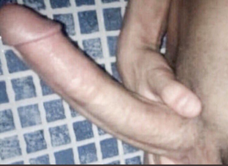 ddkod0's tweet photo. ياكثر السوالب في تويتر بس كلهم نصابين ياله الليلة مين فاضي ويبي يسهر معي انا وهو بس في شقتي ونيك وحنان ورومنسيه لصباح https://t.co/tkiP4GjhVX