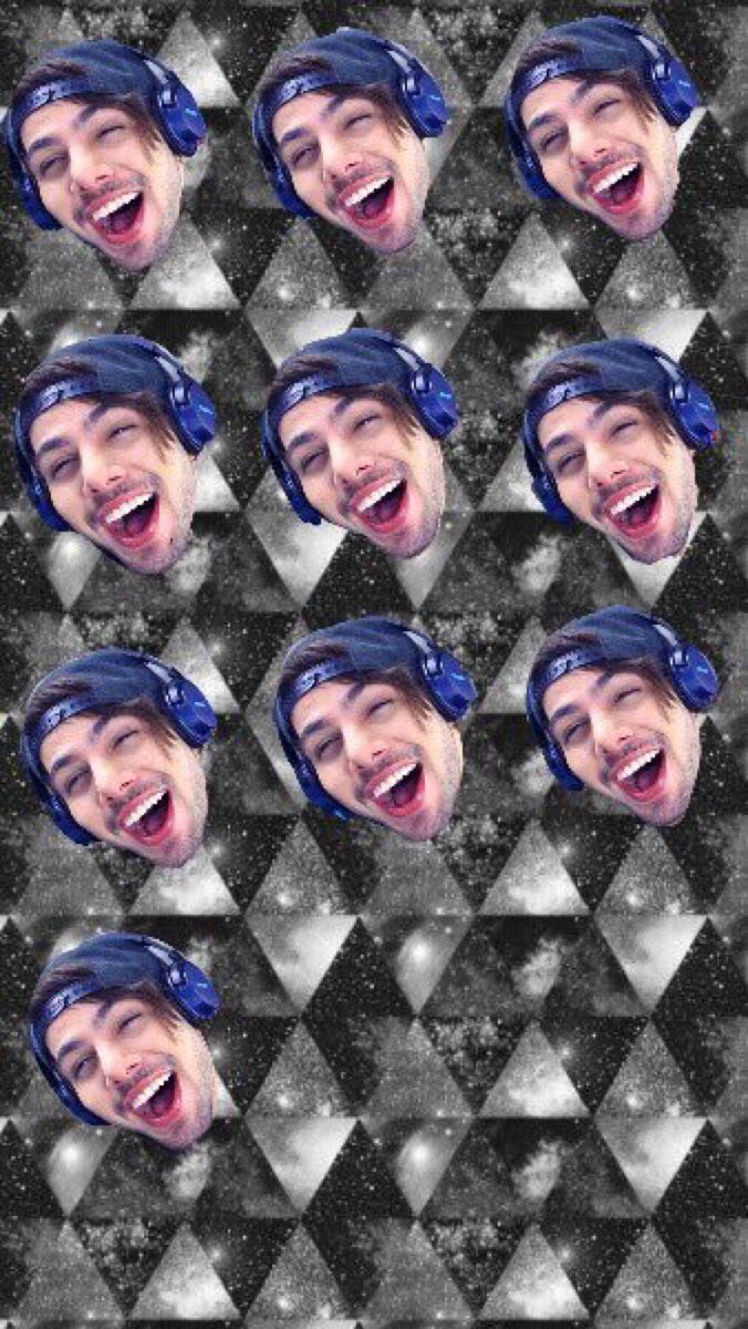 t3ddystyles's tweet photo. mano KKKKK eu achei as montagens que eu fazia KKKKKK socorro @t3ddyyyyy https://t.co/pPl6WHBVLZ