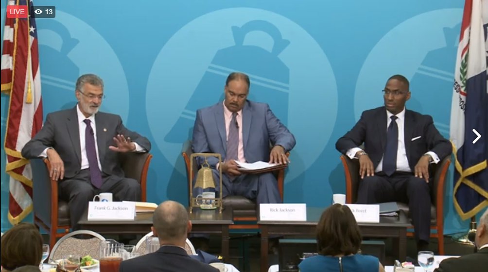 civiccommons's tweet photo. Watch the @TheCityClub's mayoral debate NOW on Facebook Live!
 https://t.co/nCYm2sV44W https://t.co/nX9mhbL7An