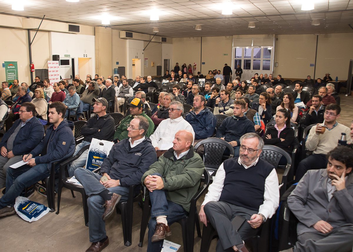 Mercolactea's tweet photo. #RevivíMercoláctea

Te mostramos algunas de las fotos del 9no. Simposio de Empresarios Lecheros 🐮 https://t.co/jFy2geAuXz