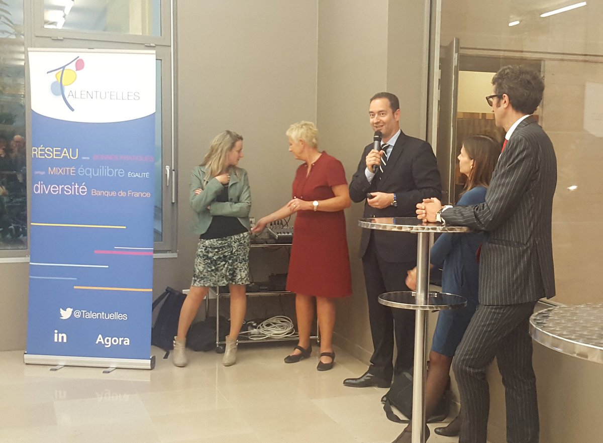 Jérôme Ballarin de l'observatoire de l'équilibre des temps présent au 2ème #AfterworkBDF co-organisé par <a href="/talentuelles/">Talentu'elles</a>