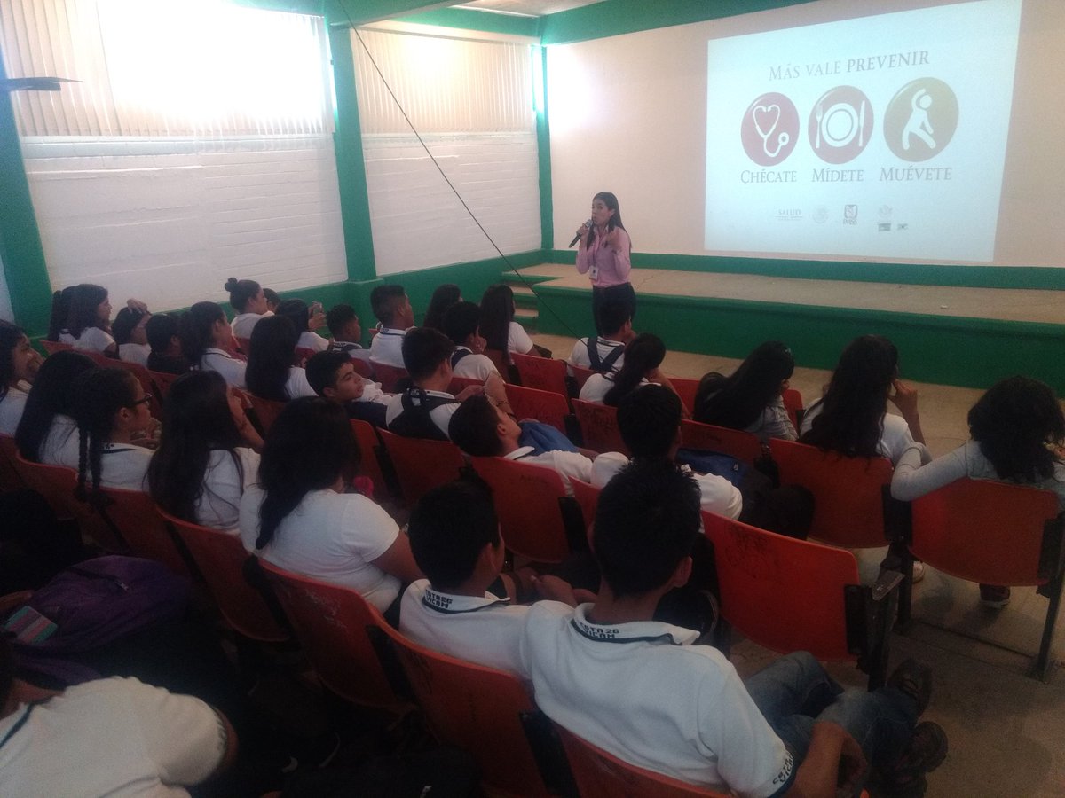 Chepestrada1's tweet photo. PLATICAS DE ALIMENTACIÓN CORRECTA Y ACTIVIDAD FÍSICA EN CBTA #26 EN VICAM SONORA.
#ChécateMídeteMuévete 
#DiaMundialDeLaAlimentación https://t.co/ZE6lSH0dmL