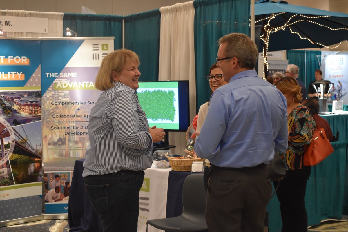 FLRedevel's tweet photo. Day two of #FRA2017 is underway! Check out a few of yesterday's highlights from the exhibit hall and reception. https://t.co/sFXrtaRGo1