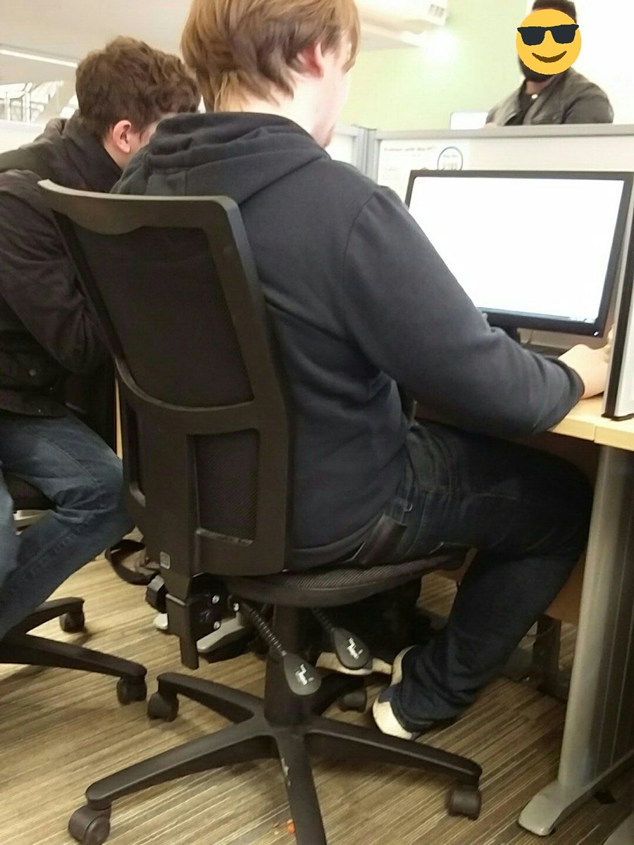 A1_Team100's tweet photo. #PairProgramming https://t.co/i3ARdNlDoO