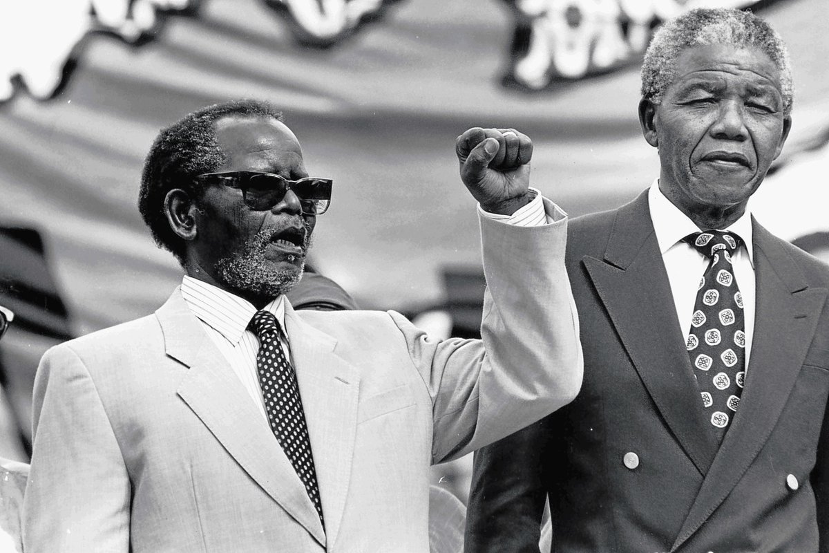 DIRCO_ZA's tweet photo. That's where he first met Nelson Mandela, where they were both Students Christian Association members. #ORTambo100 https://t.co/hGSA1PCO7i