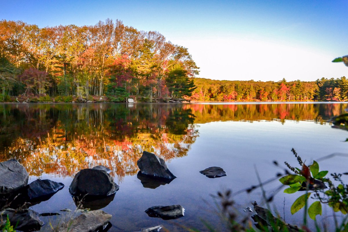 Enjoying my drive into work today! Lucky to teach in such a beautiful town 😊🍃🍁