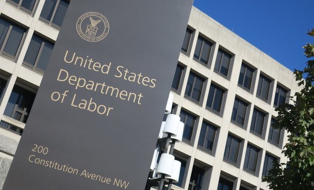 8 Employment Law Cases In-House Attorneys Should Think About dlvr.it/PwWHx1