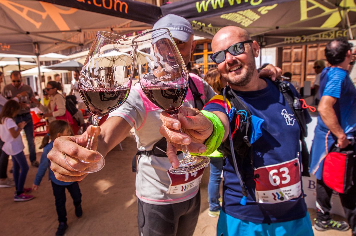 Vídeo oficial de Ribera Run Race 2017. 
Así fue, así lo saboreamos, así lo disfrutamos 🏃🏻🏃🏻‍♀️🍷🍷🍇👉🏻
m.youtube.com/watch?feature=…