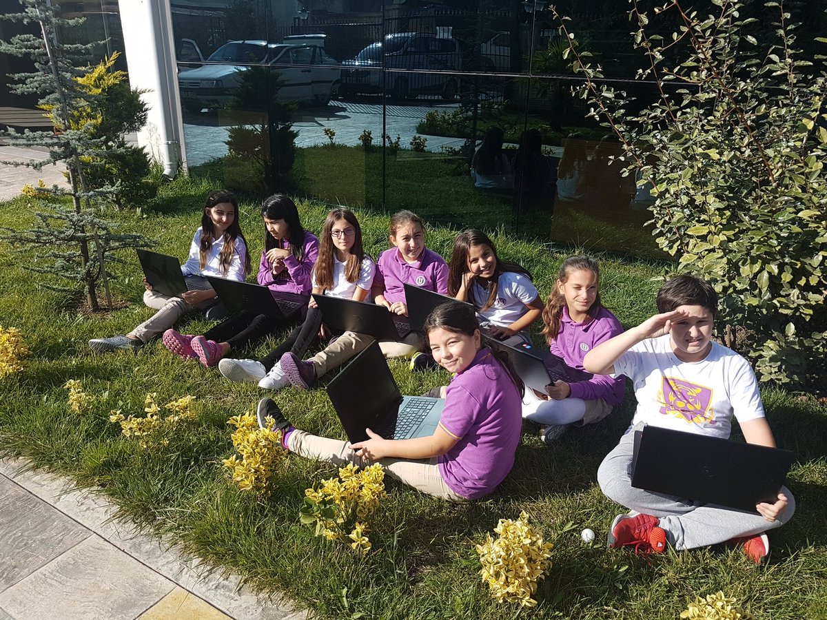 UgurKodluyor's tweet image. Avrupa kod haftası kapsamında Uğurlu öğrenciler U Code Week kodlama etkinliklerini gerçekleştiriyor #europecodeweek #Ucodeweek #ugurkodluyor