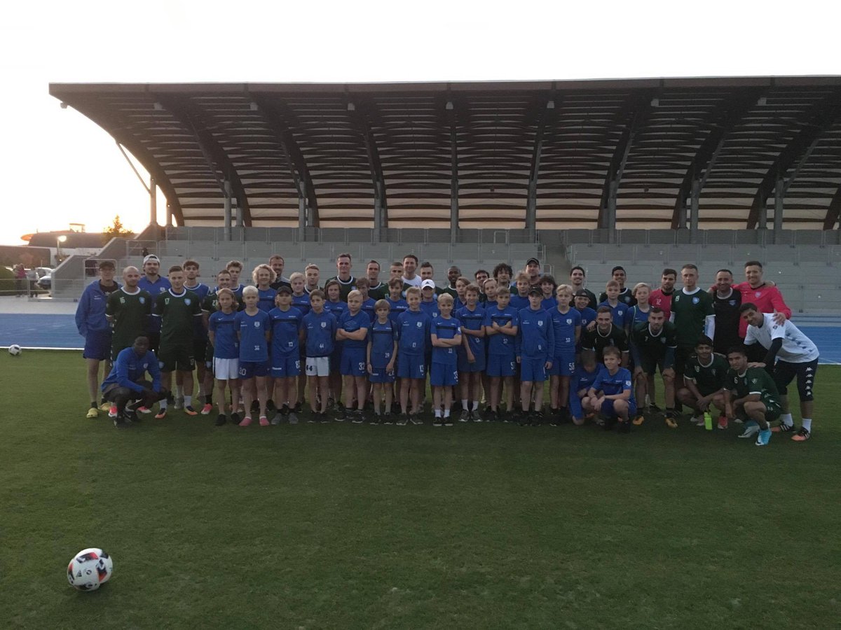 theMnMCoaching's tweet photo. Grassroots players from #Finnish club FC Futura took part in a training camp in #Slovakia and visited STK #Fluminense Šamorin. @fcfm1 https://t.co/4Pbhd4auPr