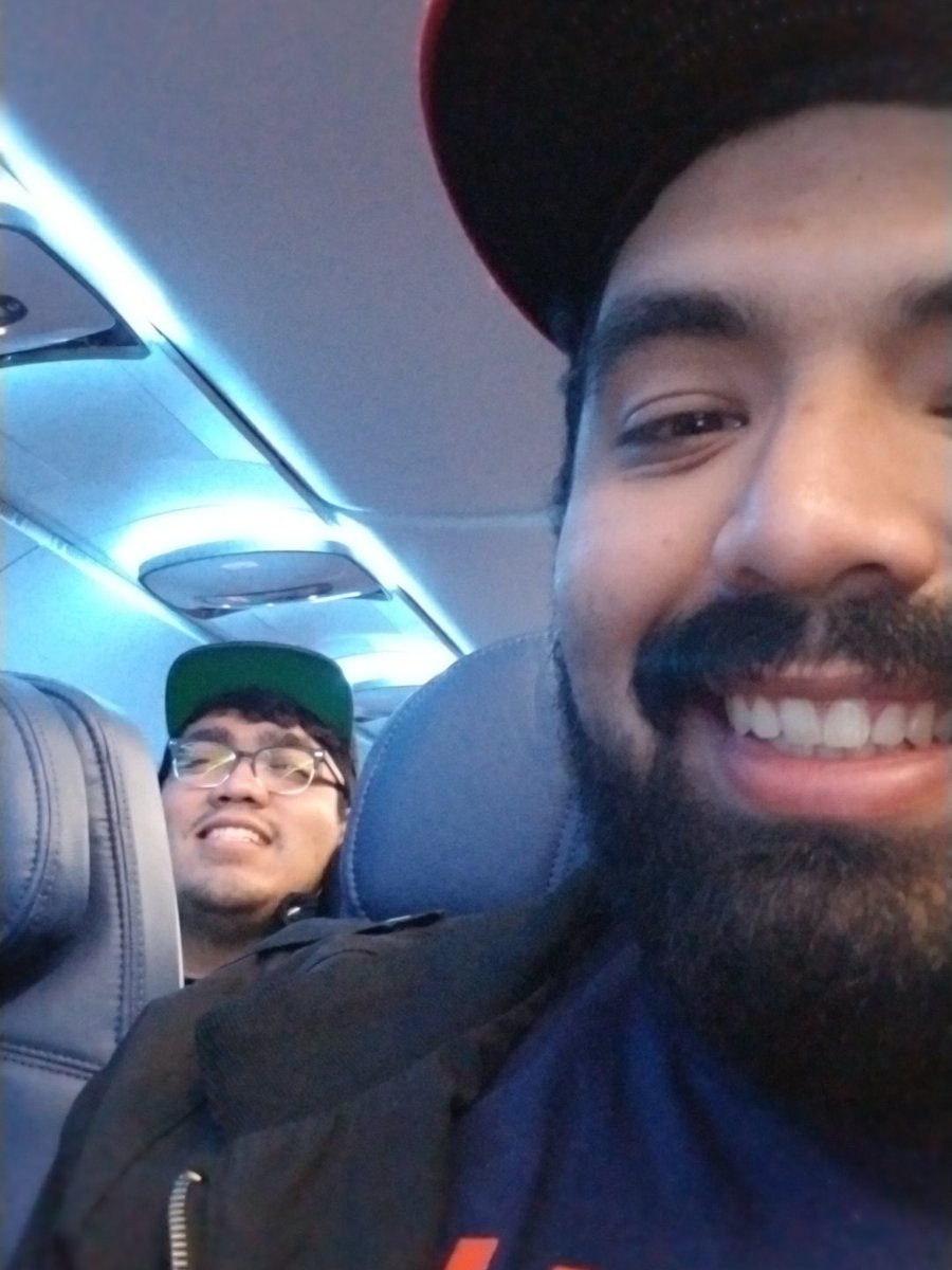 duhhhlion's tweet photo. We headed to Long Beach see guys guys at @TwitchCon!! #Streamerbuds 😁😁 https://t.co/p5zau4bs5m