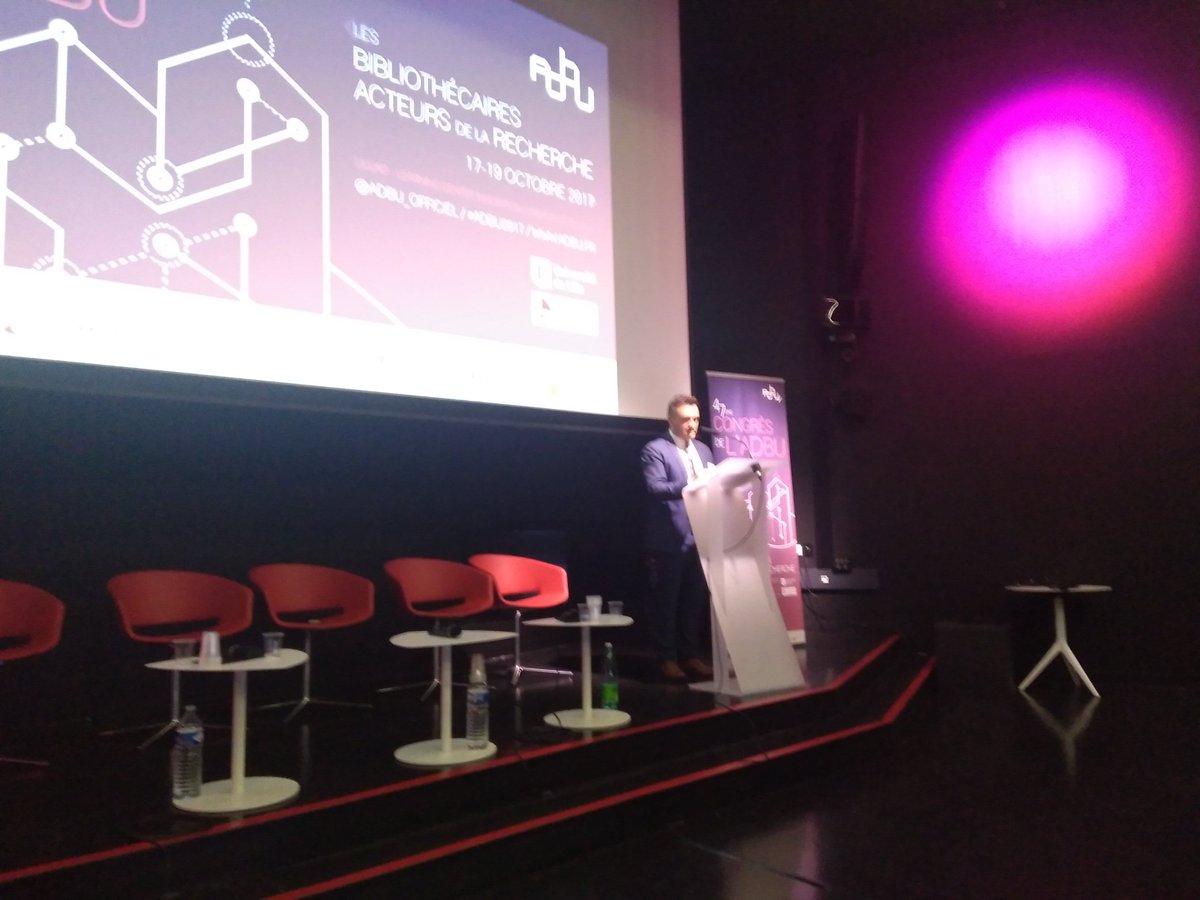 SimonLarger's tweet photo. Merci @ADBU_Officiel Transformer les BU, c'est possible ! #ADBU2017 https://t.co/ntJz8yFvuM