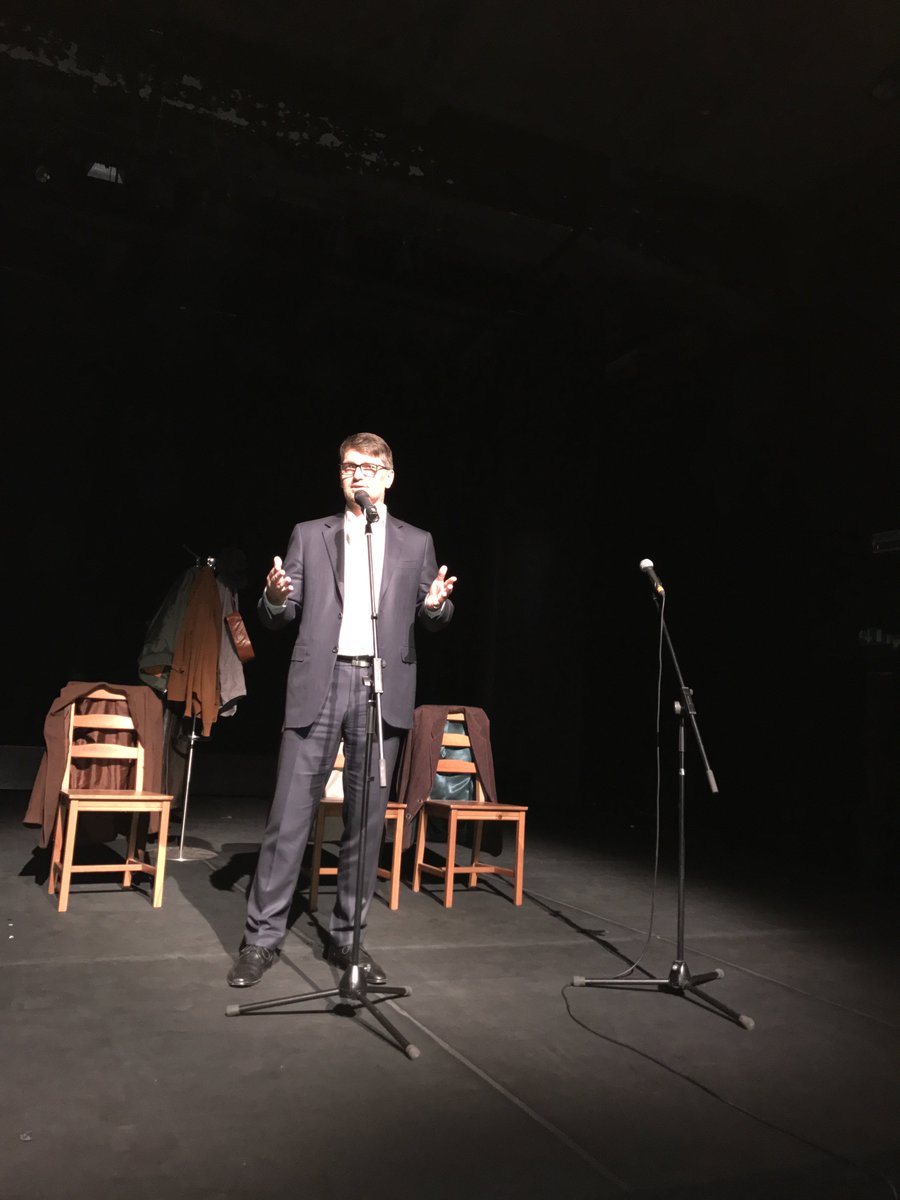 bit.ly/2yUWh0z Minister kultúry sa včera v Starom divadle Karola  Spišáka v Nitre zúčastnil na krste knihy Daniela Vraždu Kotleba.