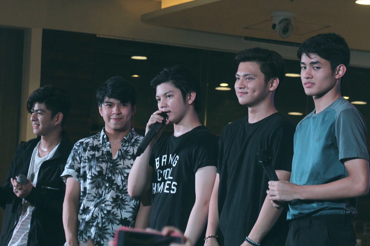 ItsBraceArquiza's tweet photo. #SophomoreIlocos https://t.co/CjWyUSKxee