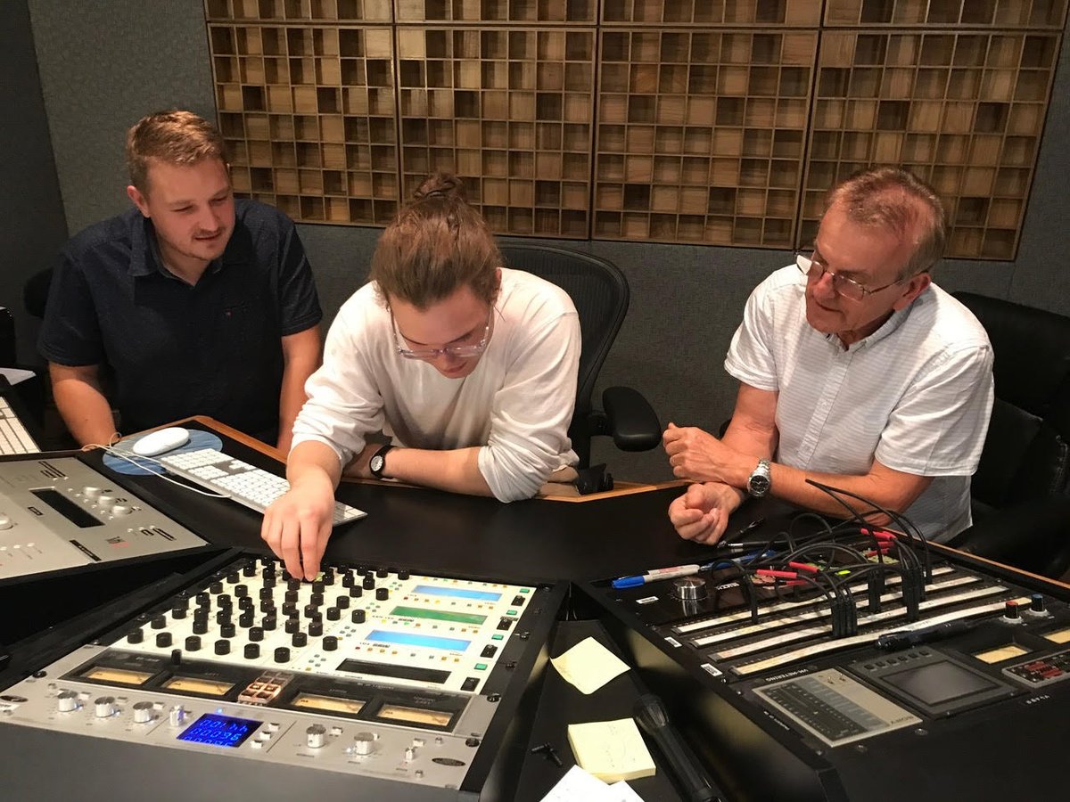 VMMastering's tweet photo. Had a blast at this past weekend's mastering workshop at @truphonic, with participants from all over the U.S. as well as the Czech Republic! https://t.co/3ZfR5Y6VYN