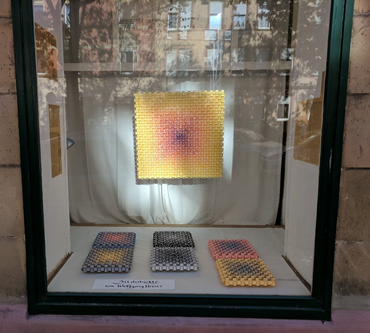 Bildobjekte von Wolfgang Heiser Karlsruhe, von der ebenen Zeichnung zum 3-dimensionalen Bild, alles von Hand und mit Geduld