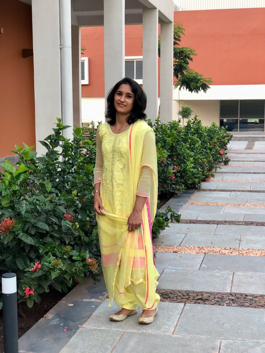 Vinesh Phogat on Twitter "Wishing everyone a very happy, prosperous