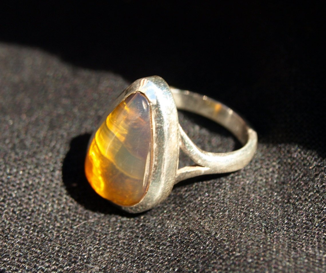 Yu2Xiaogang's tweet photo. Unique Dominican Sunrise Orange Green Amber Sterling Silver 925 R… https://t.co/cfdXE2PNOg #larimar #SilverAmberRing https://t.co/mlFHH0SO5e