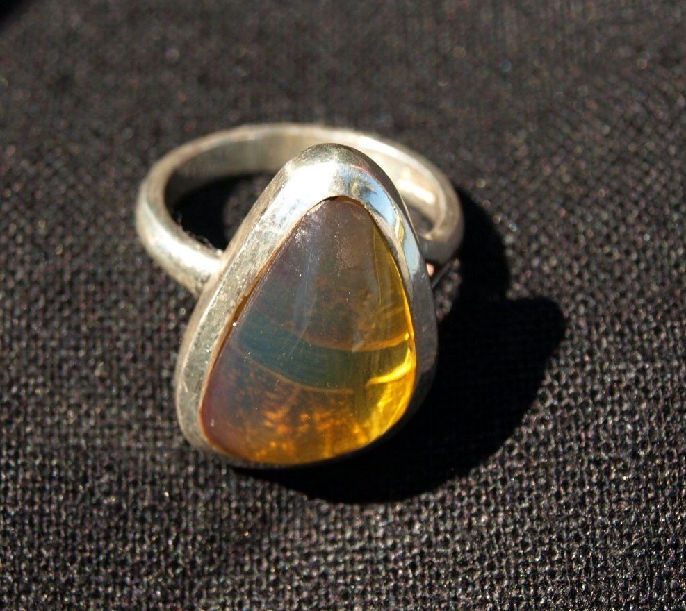 Yu2Xiaogang's tweet photo. Unique Dominican Sunrise Orange Green Amber Sterling Silver 925 R… https://t.co/cfdXE2PNOg #larimar #SilverAmberRing https://t.co/mlFHH0SO5e
