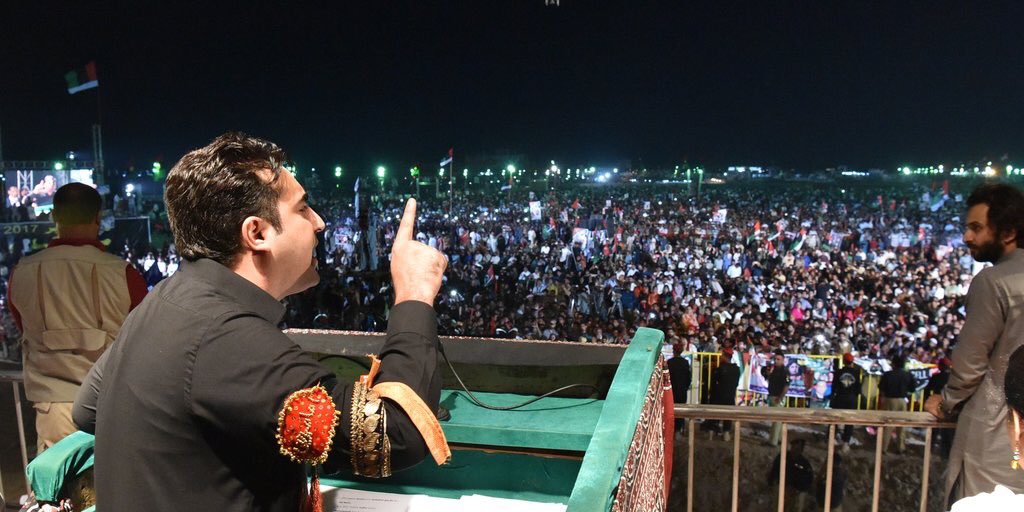 BBhuttoZardari's tweet photo. The people of #Hyderabad proved, 10 years on, we still remember our martyrs. #SaluteToKarsazMartyrs https://t.co/s4NcuH3CgH