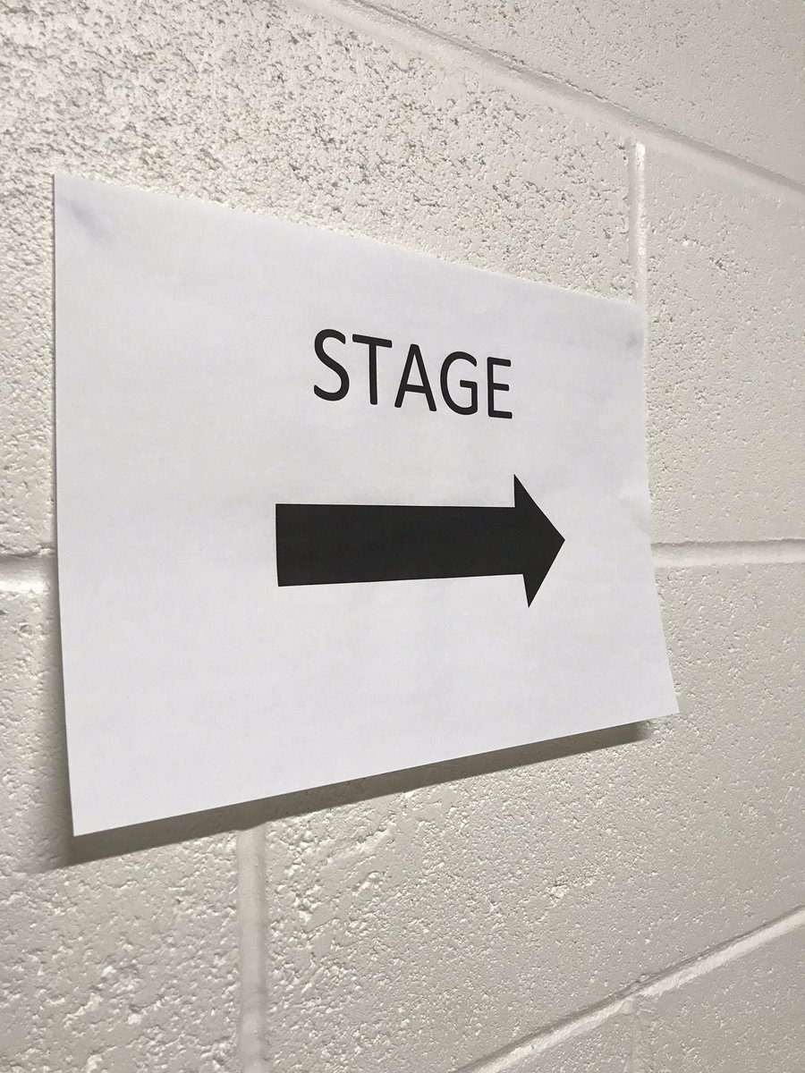 Esa_Live_Events's tweet photo. Rehearsals are underway; we can't wait for the @radioacademy #UKARIAS17 tonight!! @LeedsBID #awards #radio https://t.co/Xc2MVyM5VQ