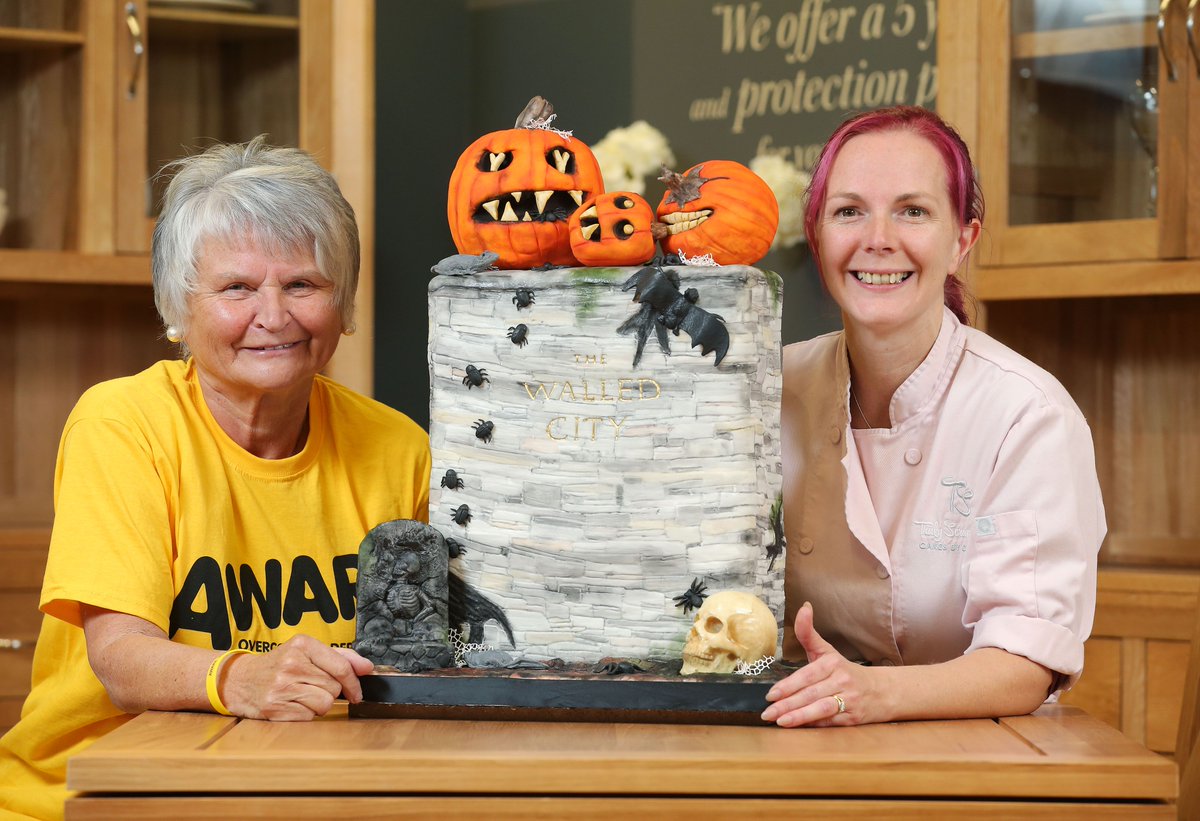 OFLoakfurniture's tweet photo. We opened our #Derry #Londonderry showroom last weekend, with a spooky Halloween cake created by @CakeBombMe, and donated to @AwareNI! https://t.co/Nyx56AQxLc